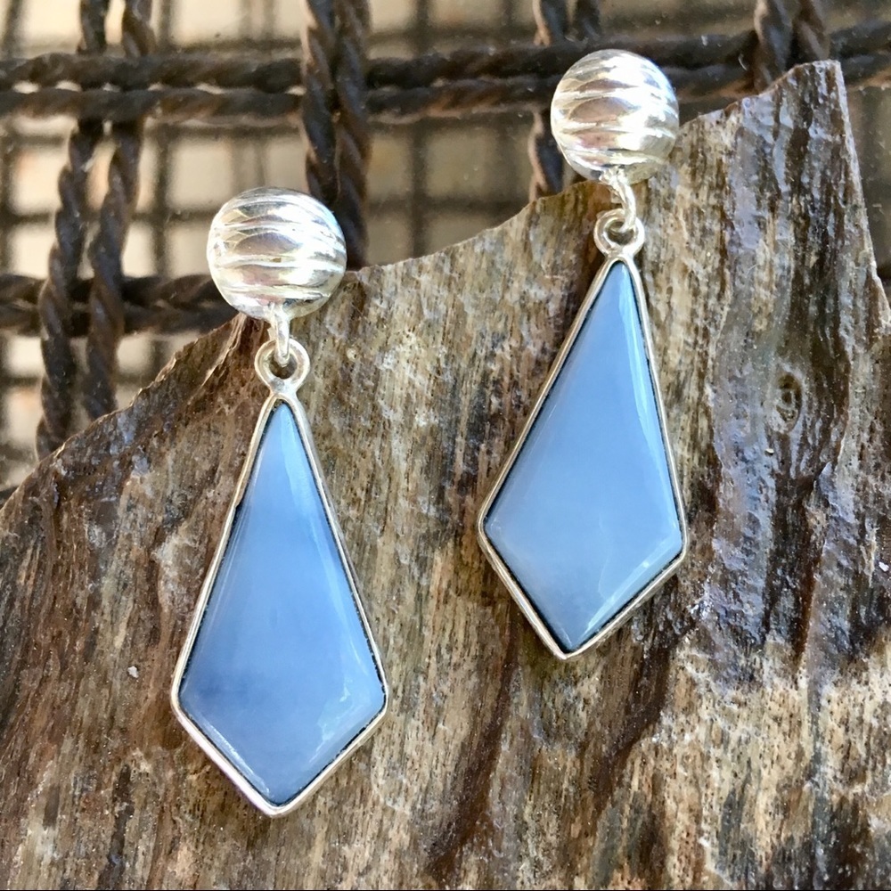 Genuine Owyhee Opal 925 sterling stud earrings NWT